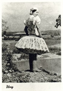 kurtaszoknyás hatfalu